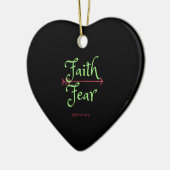 Kies voor Faith over Angst Christelijk Shirt Keramisch Ornament (Links)