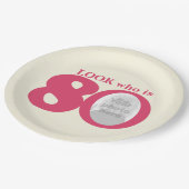 Kijk 80e verjaardag foto crème roze papier bord (Gekanteld)