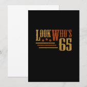 Kijk eens aan wiens 65-jarige grappige 65e verjaar kaart (Voorkant / Achterkant)