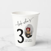 Kijk eens wie 30 is! Moderne foto 30e verjaardag Papieren Bekers (Voorkant)