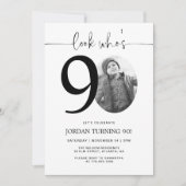 Kijk eens wie 90 is | Foto 90e verjaardag Uitnodig Kaart (Voorkant)