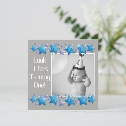 Kijk eens wie er 1 draait, eerste uitnodiging op z (Staand voorkant)