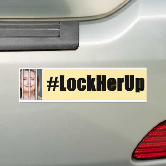 KIJK HAAR OP - Hillary, dat wil zeggen, want ze ve Bumpersticker (Op auto)