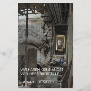 Kijk naar de Fawn Great Dane-uitnodiging voor volg Flyer