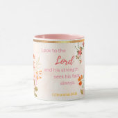 Kijk naar de Heer voor kracht Mok (Midden)