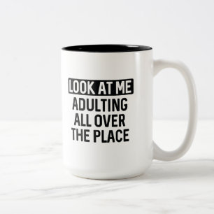 Kijk naar me tweekleurige koffiemok