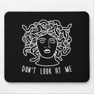 Kijk Niet Naar Mij Medusa Grappige Slangenhaar Gri Muismat