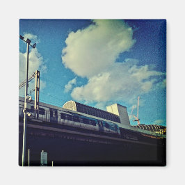 Kijk omhoog naar de trein magneet