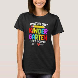 Kijk uit naar de kleuterschool. Ik kom terug naar T-shirt