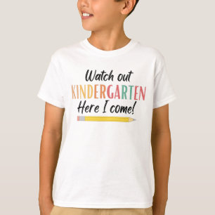 Kijk uit naar de kleuterschool. t-shirt