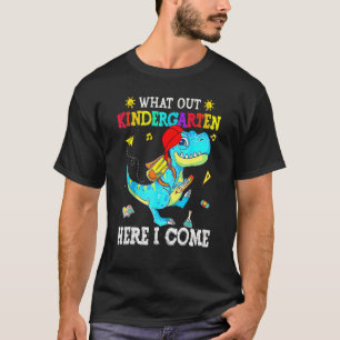 Kijk uit naar Kindergarten hier. Ik kom Dinosaurië T-shirt