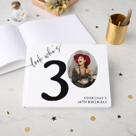 Kijk wie 30 is! Modern Foto 30e Verjaardag Gastenboek