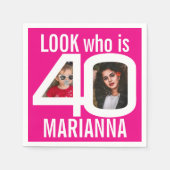 Kijk wie 40e verjaardag 2 foto's wit roze feest servet (Voorkant)