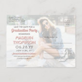 Kijk Wie Afstudeert 2 Foto Save the Date Pink Aankondigingskaart (Achterkant)