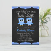 Kijk wie heeft Twin Boys Baby shower Uitnodigen Kaart (Staand voorkant)