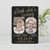 Kijk wie is 50 Zwart & Goud 2 Foto Verjaardagsfees Save The Date (Staand voorkant)