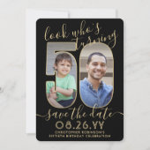 Kijk Wie is 50 Zwart & Goud Verjaardagsfeest 2 Fot Save The Date (Voorkant)