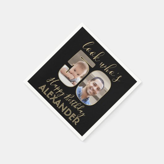 Kijk wie is 50 zwart & goud vijftigste verjaardag  servet (Hoek)