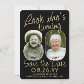 Kijk wie is 80 Zwart & Goud 2 Foto Verjaardagsfees Save The Date (Voorkant)