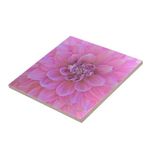 "KIJKEN DIEP IN ROZE DAHLIA" KERAMISCHE TEGEL / TR TEGELTJE