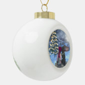 Kijken naar kerstversiering voor kerstfeestdagen v keramische bal ornament (Links)