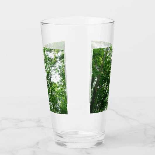 Kijkend omhoog naar de Bomen van de Zomer Glas (Links)