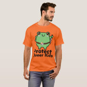 Kikker - Bescherm queer kinderen T-shirt (Voorkant volledig)