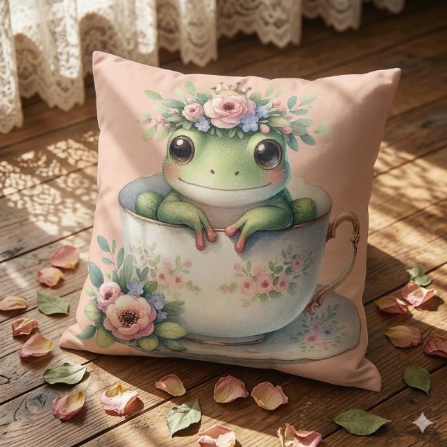 Kikker in bloementheekopje kussen (Whimsical Frog in Floral Teacup Throw Pillow Mockup B)