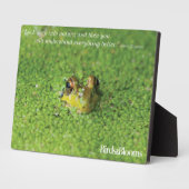 Kikker in groene algen fotoplaat (Zijkant)