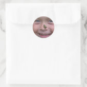 Kikker op neus ronde sticker (Tas)
