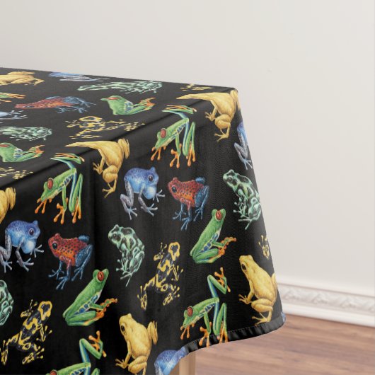 Kikkers op zwart tafelkleed (Voorbeeld)