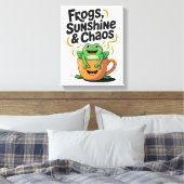Kikkers, zonneschijn en chaos - Schattigee kikker Canvas Afdruk (Insitu (Slaapkamer))
