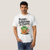 Kikkers, zonneschijn en chaos - Schattigee kikker T-shirt (Voorkant volledig)
