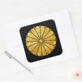 Kiku Chrysanthemum Mon faux gold in zwart Vierkante Sticker (Envelop)