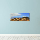 Kilimanjaro en olifanten canvas afdruk (Insitu (Houten vloer))