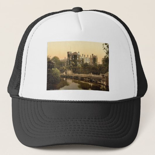 Kilkenny Castle. Co. Kilkenny, Ierland schitterend Trucker Pet (Voorkant)