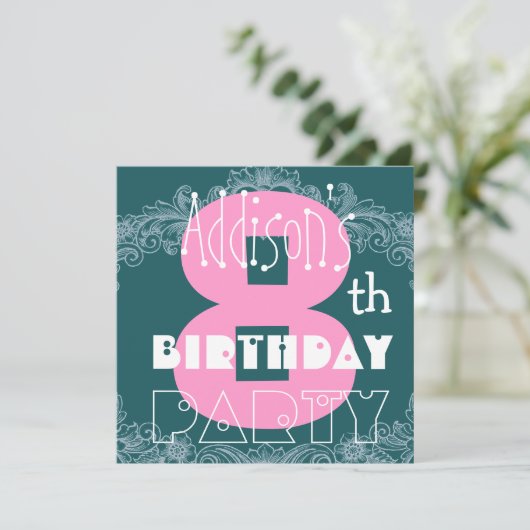 Kind 8e verjaardag - Aangepaste naam Modern Roze B Kaart (Staand voorkant)