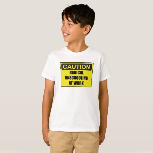 Kind Attentie Radical Unschoolling Unisex T-shirt (Voorkant volledig)