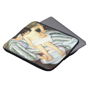 Kind badend door Mary Cassatt Vintage Impressionis Laptop Sleeve