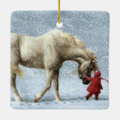 Kind dat een paard leidt in de sneeuwvakantie keramisch ornament (Achterkant)