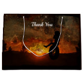 Kind in Tire Swing Cadetas Groot Cadeauzakje (Voorkant)