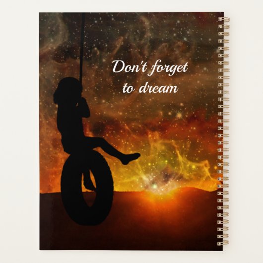 Kind in Tyre Swing Dagelijkse Planner (Achterkant)