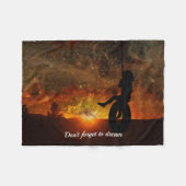 Kind in Tyre Swing Fleece Baby Deken (Voorkant (Horizontaal))