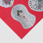 Kind Jezus, Antiek kerstpapier, rood Tissuepapier (Detail)