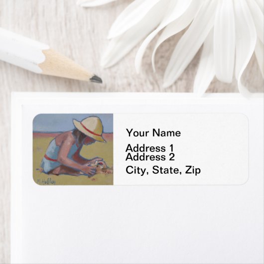 Kind Kut klein meisje dat in zand speelt Etiket (Insitu)