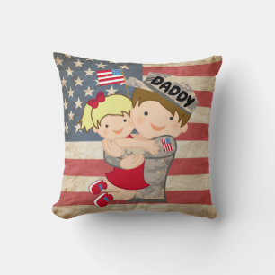 Kind meisje, dochter, Hugging Soldaat Pap Pillow Kussen