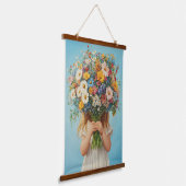Kind met een weelderig wildflower boeket hangend wandkleed (Gebogen)