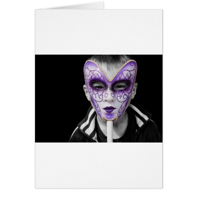 Kind met paarse keramische masker (Voorkant)
