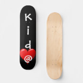 Kind op het hartskateboard persoonlijk skateboard (Voorkant)