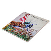 Kind op sprinkhanen rijdt tegeltje (Zijkant)